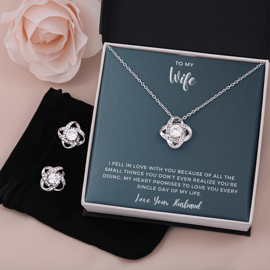 All The Small Things Love Knot Necklace Set - Wife Standard Box